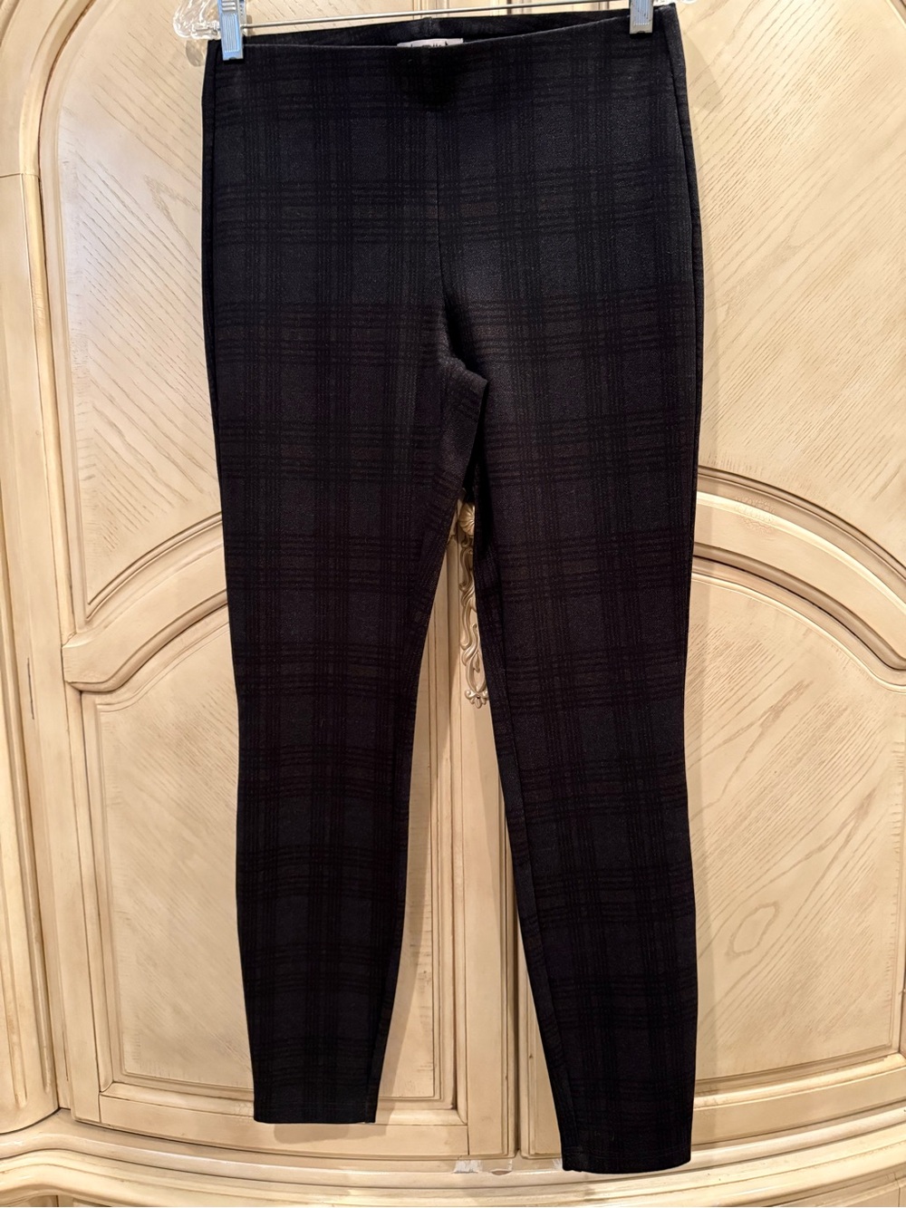 Nanette Grey & Black Plaid Stretch Dress Pants, size S